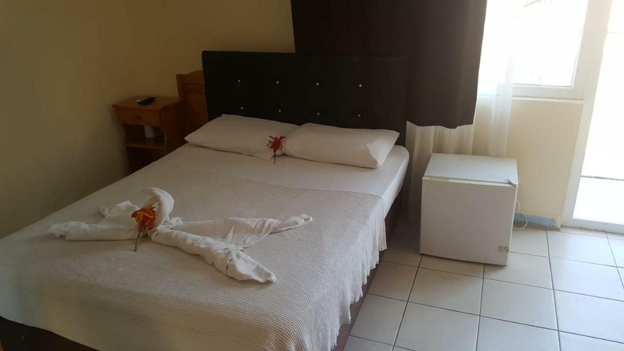 Deniz Otel Фетие Екстериор снимка